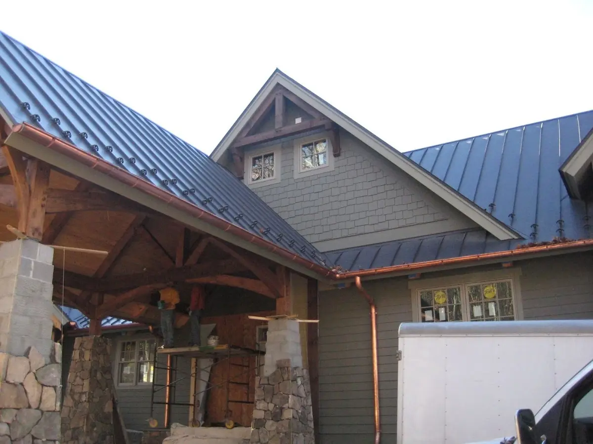 Craftsman Roofing team delivering quality roofing work in Tigard Neighborhood Area 7